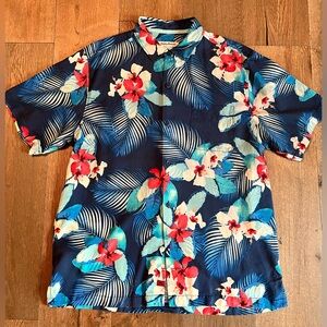Tommy Bahama Floral Shortsleeved Shirt